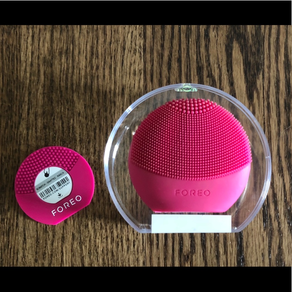 Only used once FOREO Facial Cleansing Device